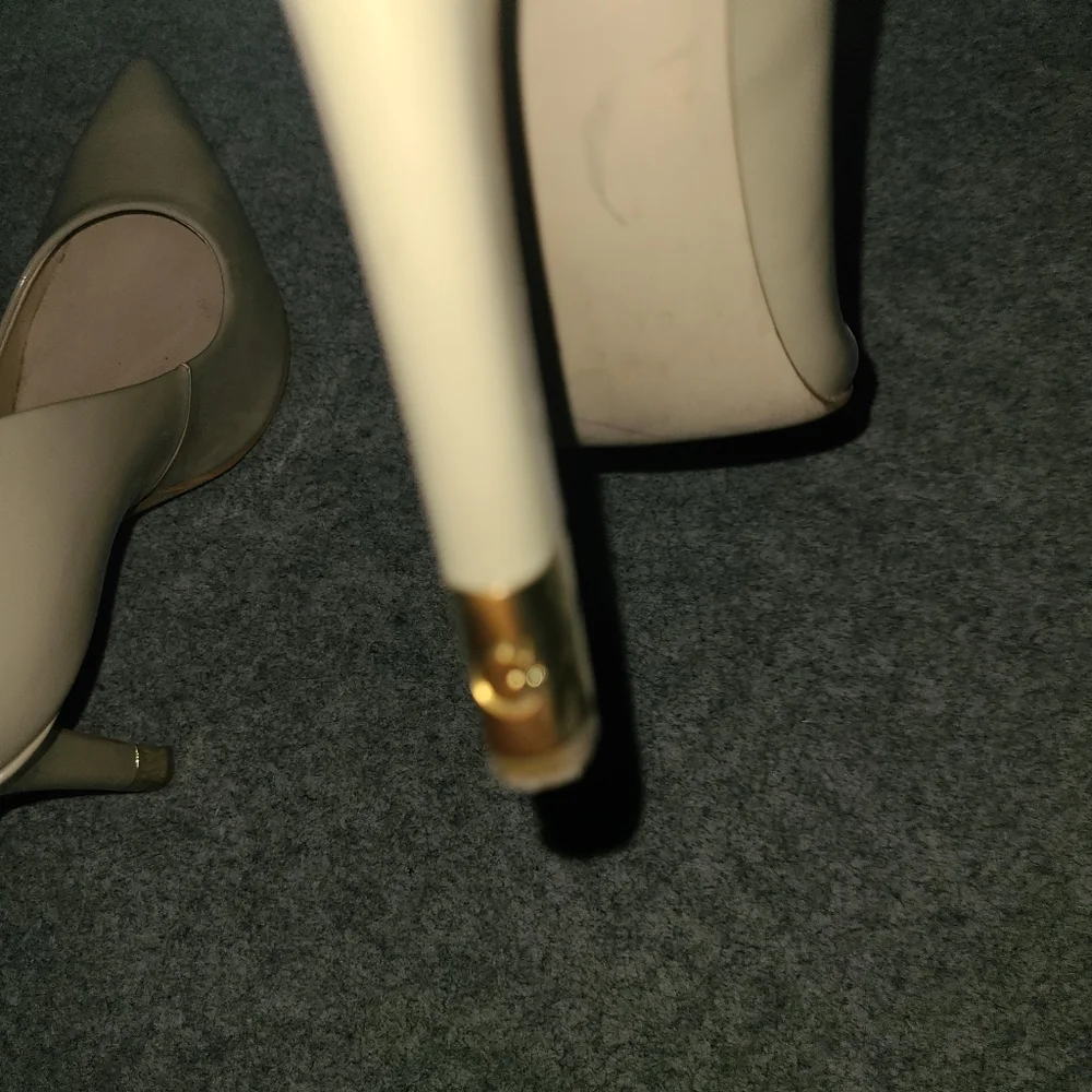 GUESS Nude Pumps - Picture 5 of 5